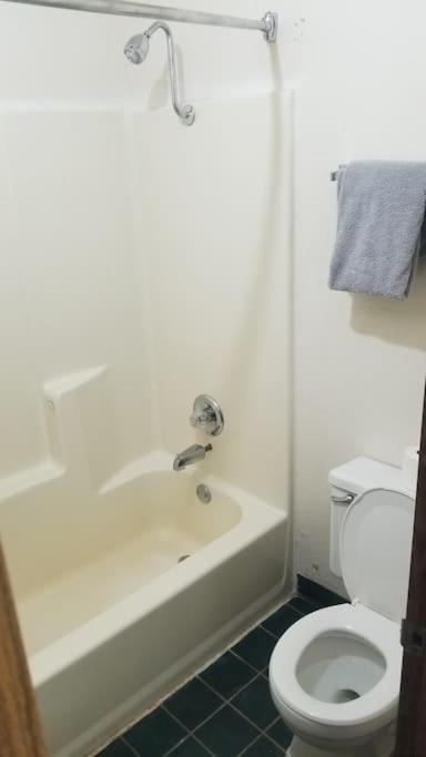 Apartment Osu 2 Queen Beds 238 *